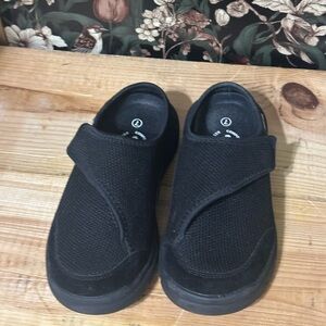Fitville Diabetic Shoes Size 7 Wide